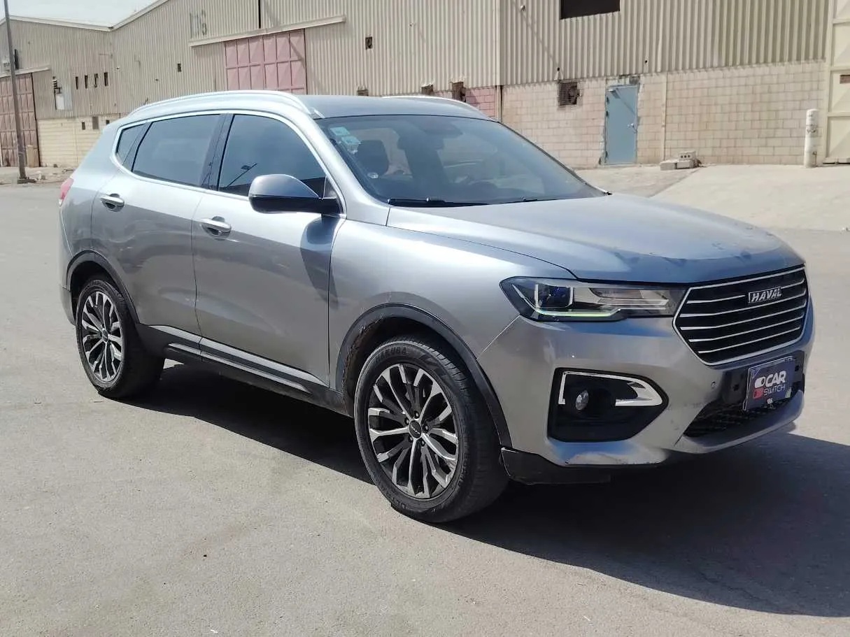Car image 3
