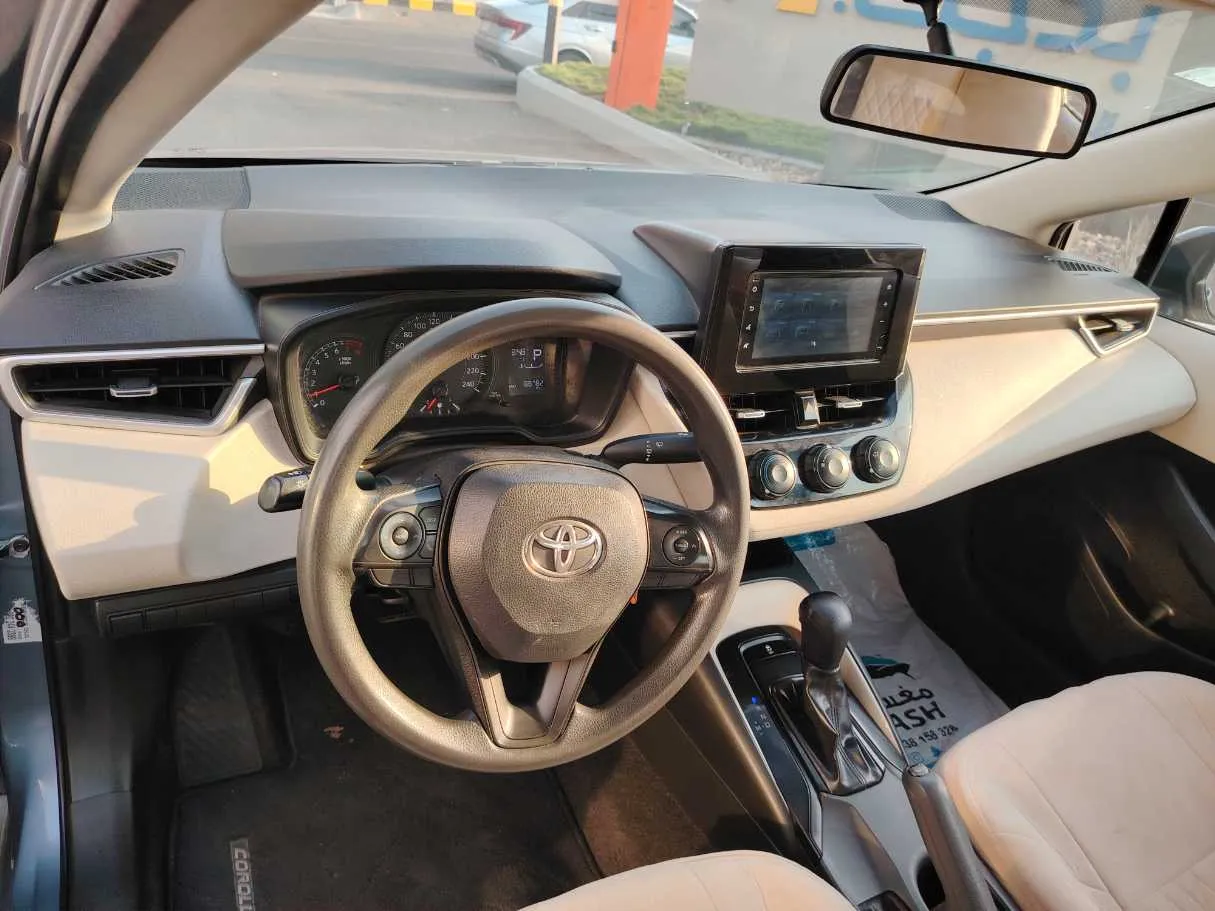 Car image 11