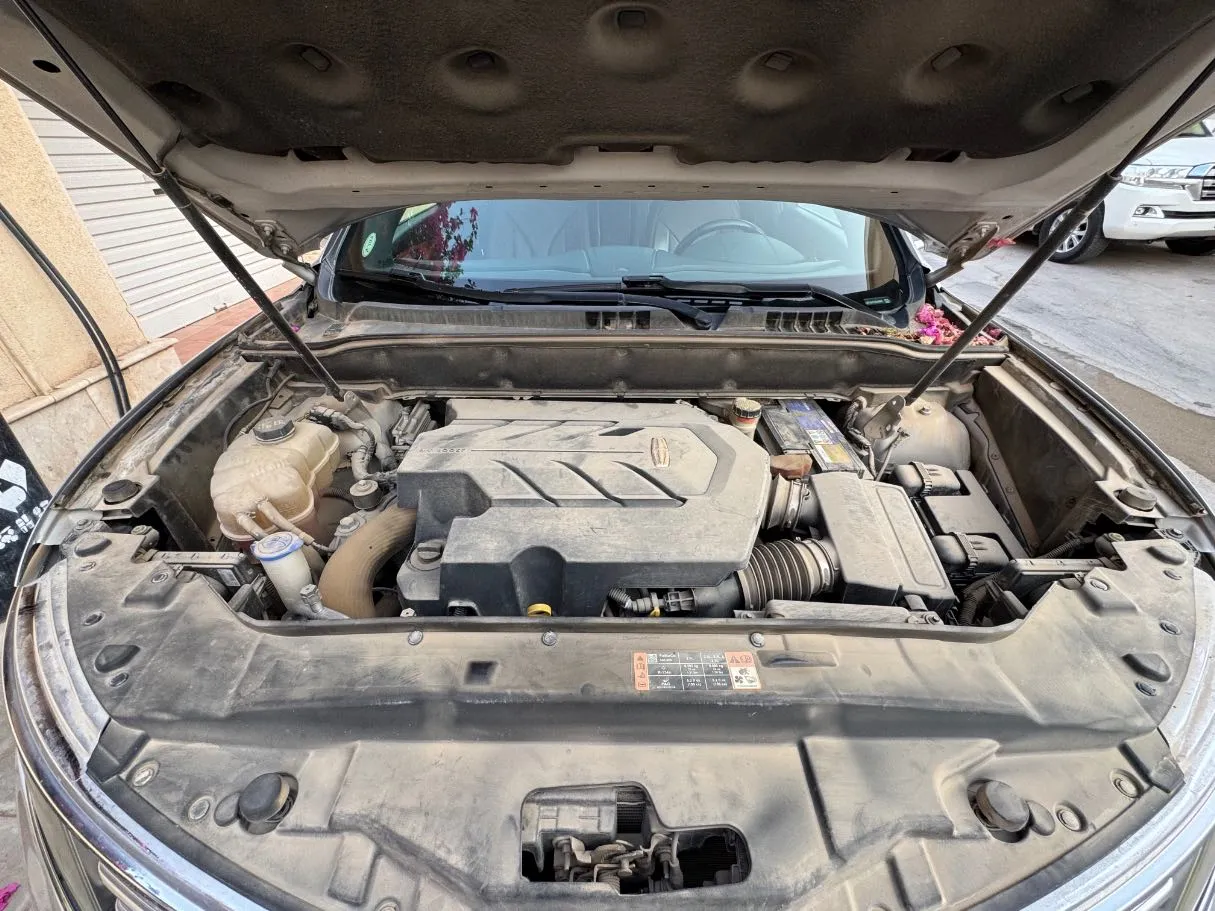 Car image 26