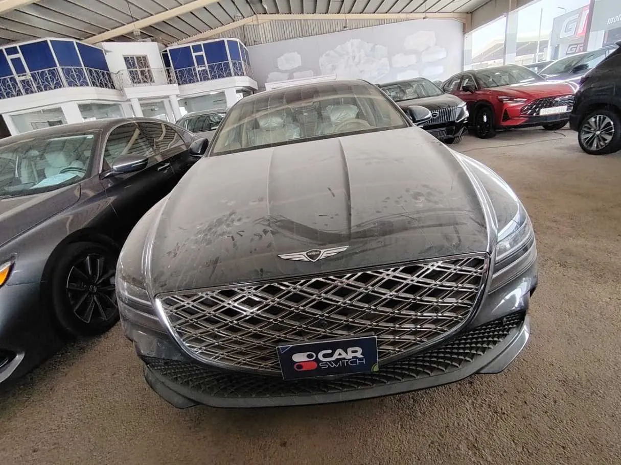 Car image 2