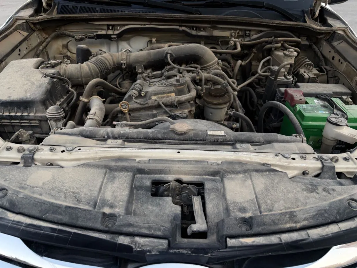 Car image 25