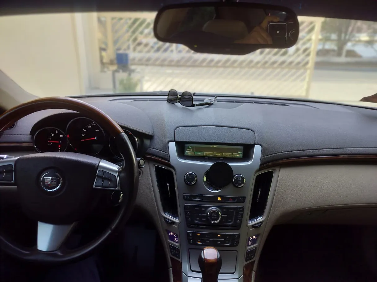 Car image 7