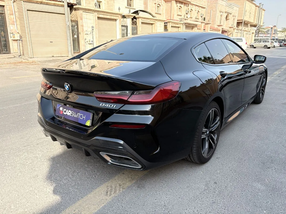 Car image 5