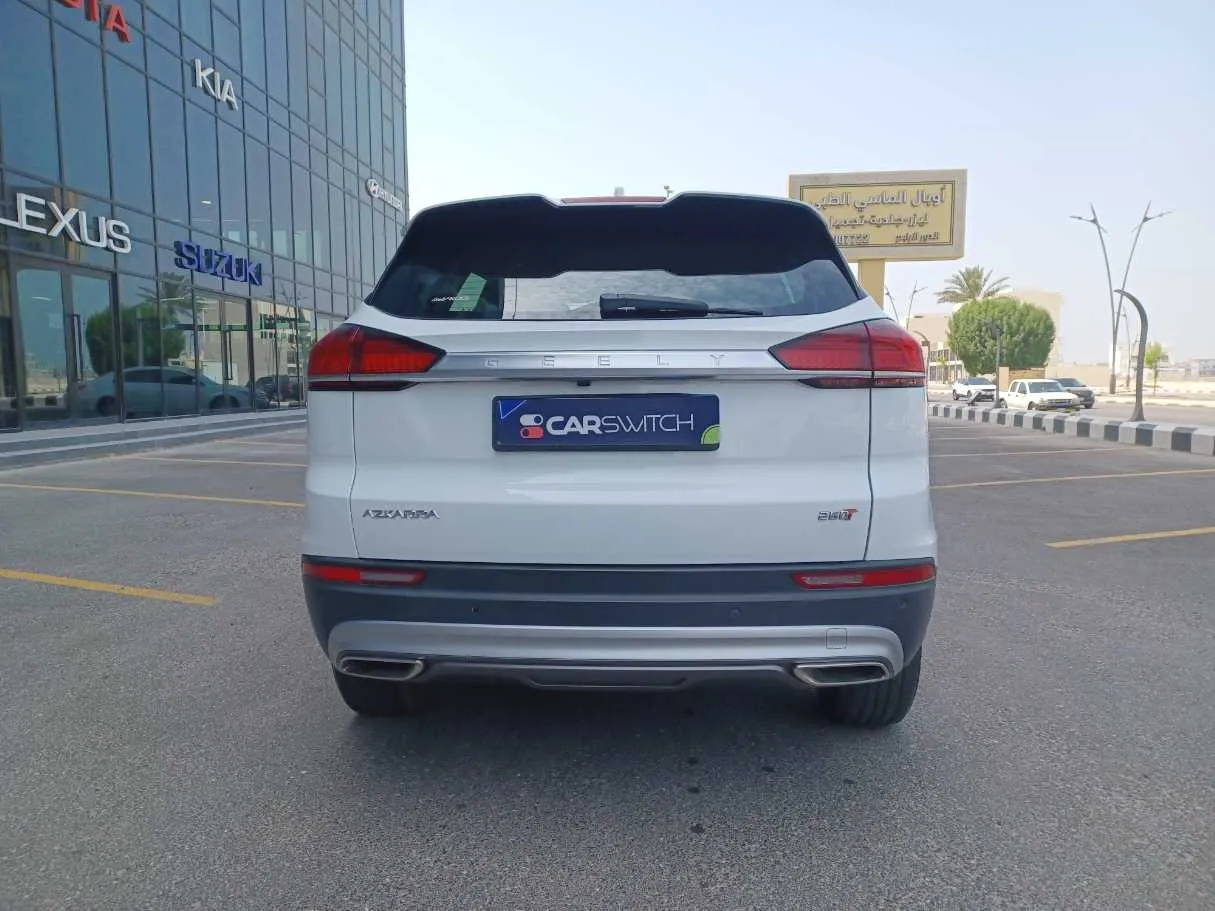 Car image 6