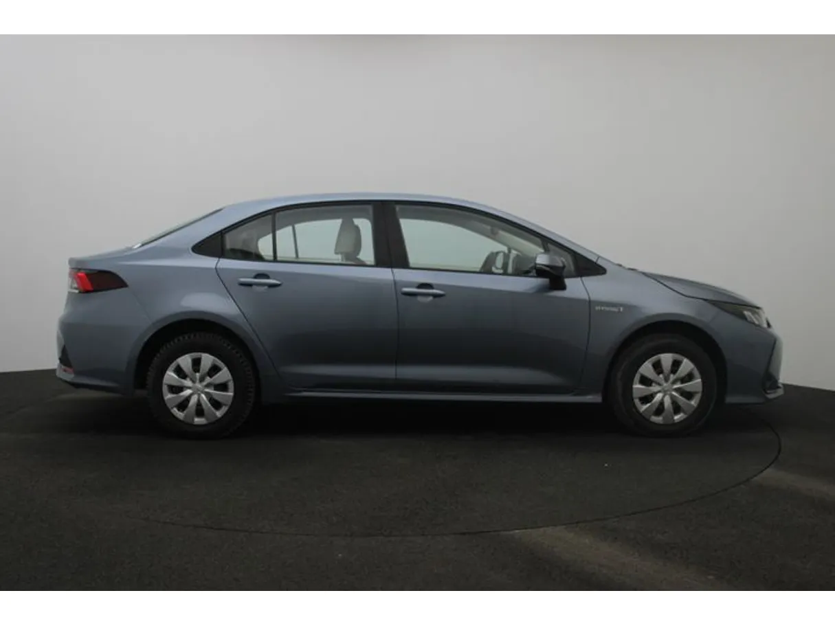 Car image 13