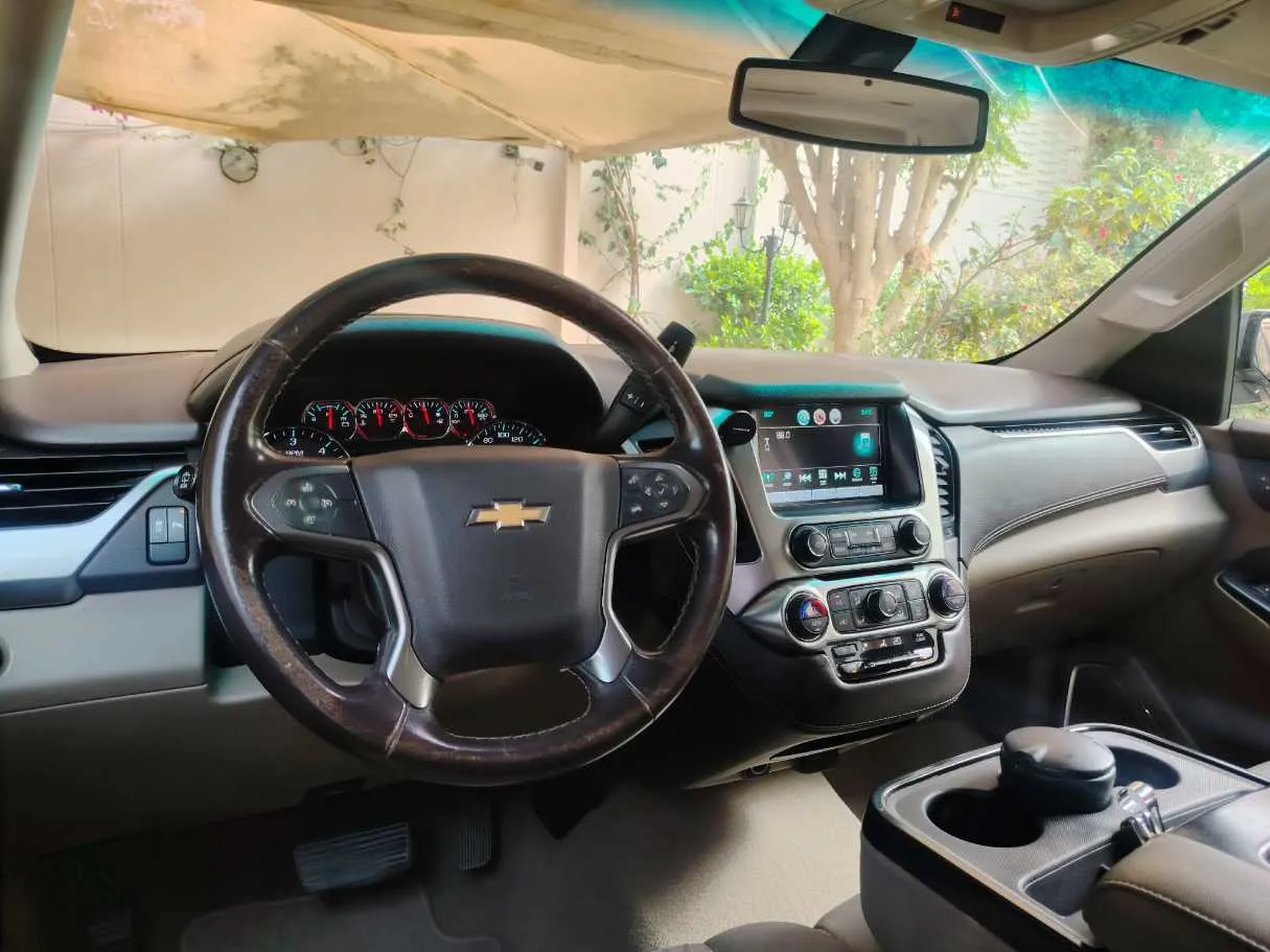 Car image 24