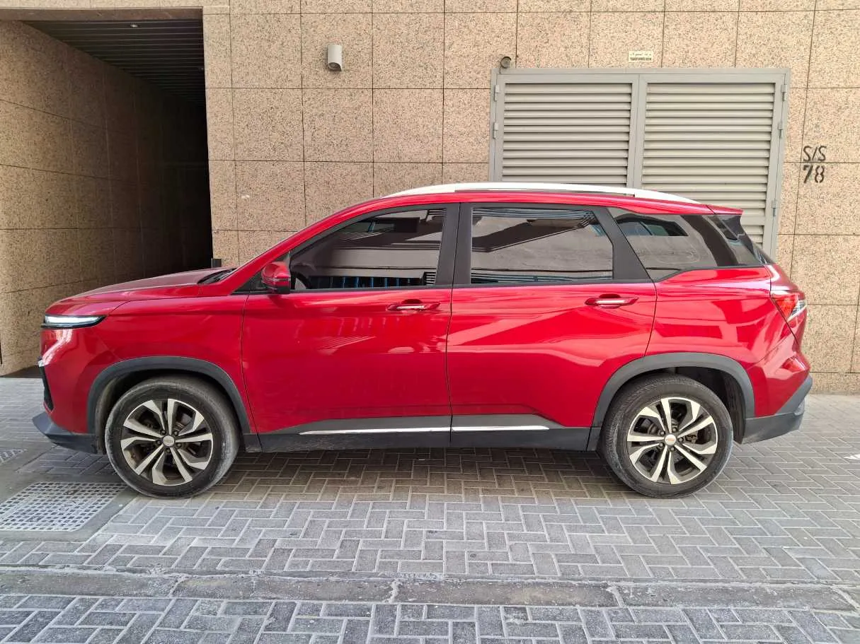 Car image 8