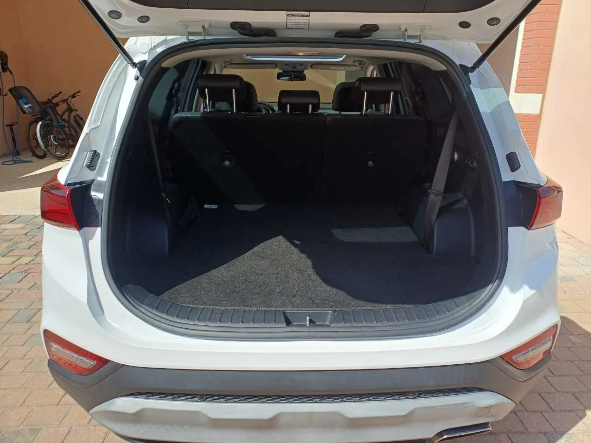 Car image 21
