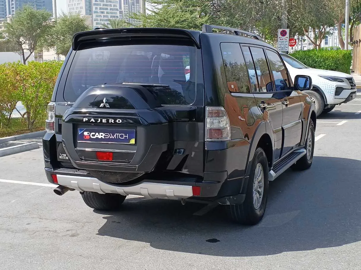 Car image 7