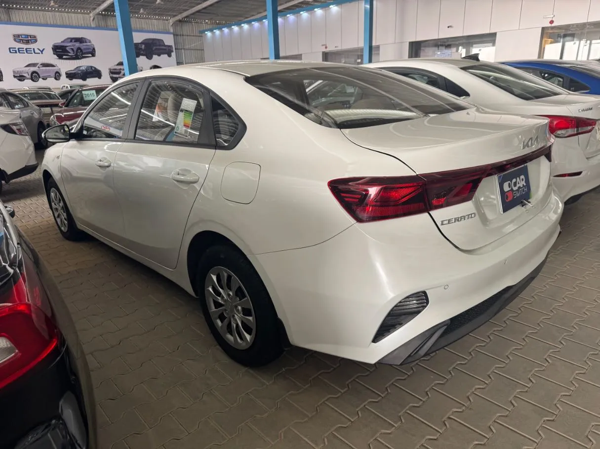 Car image 6