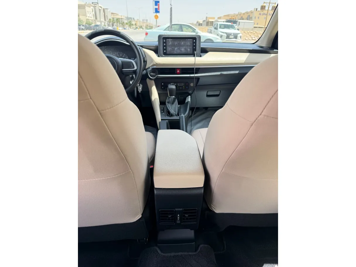 Car image 20