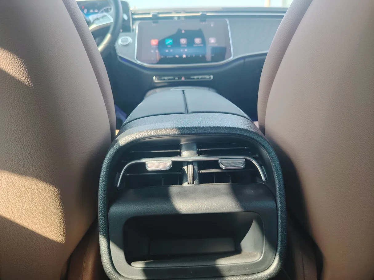 Car image 42