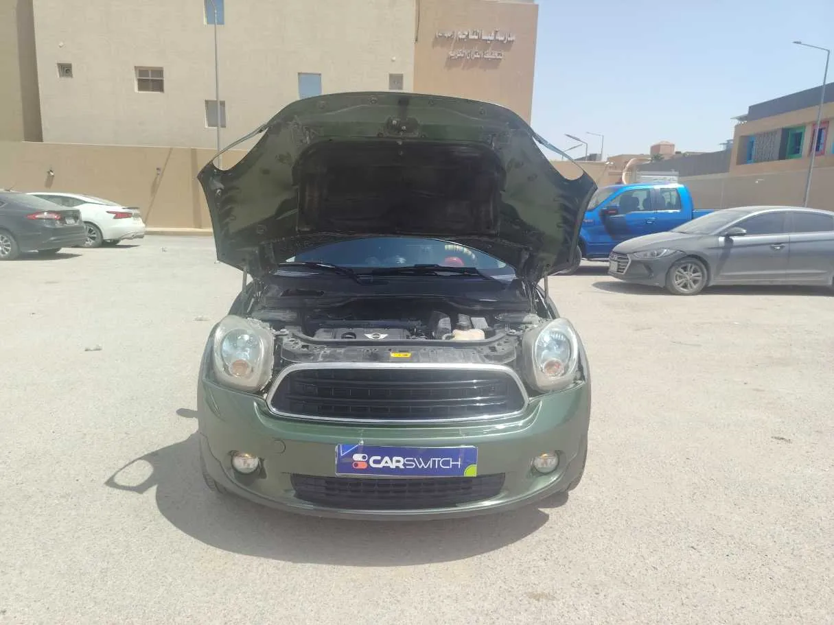 Car image 28