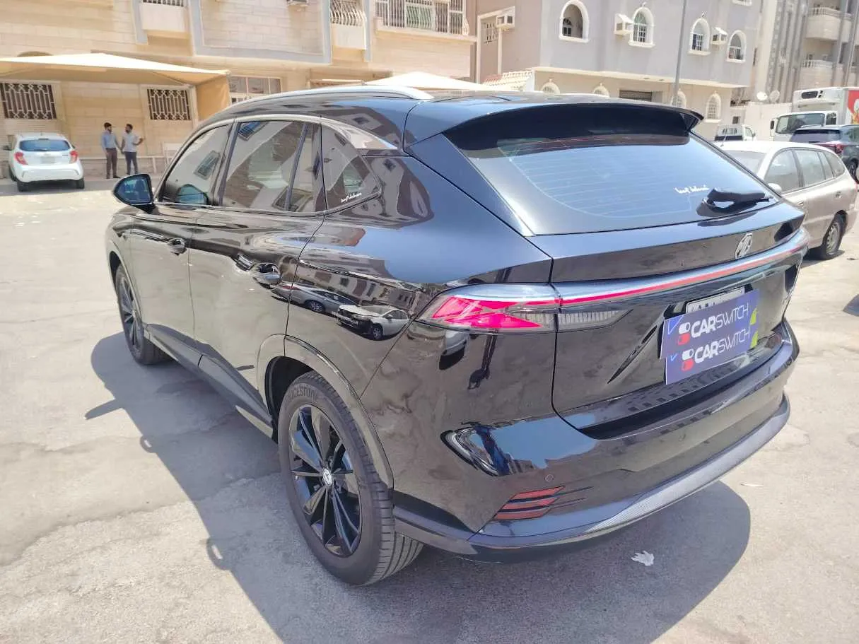 Car image 7