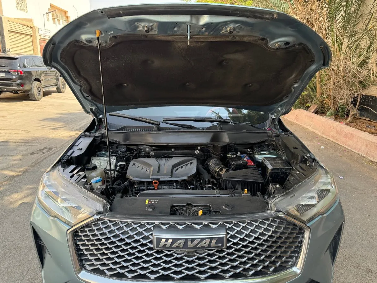 Car image 22