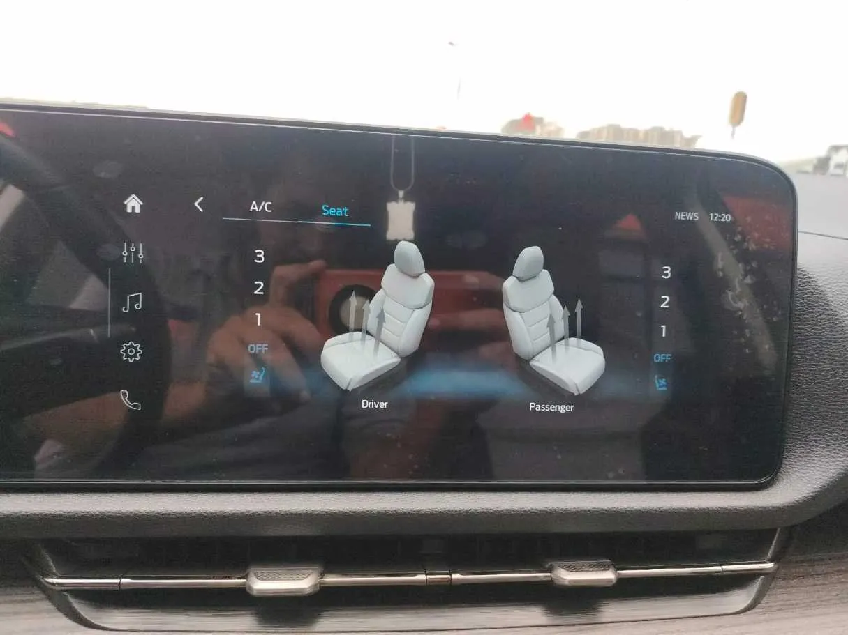 Car image 31