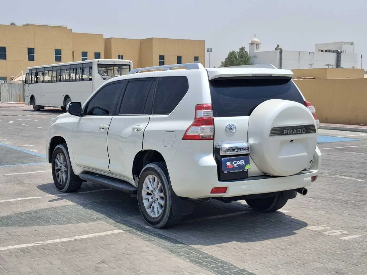 Car image 7