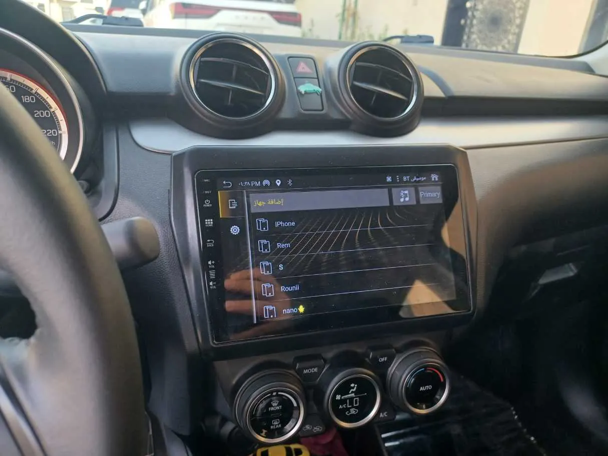 Car image 17