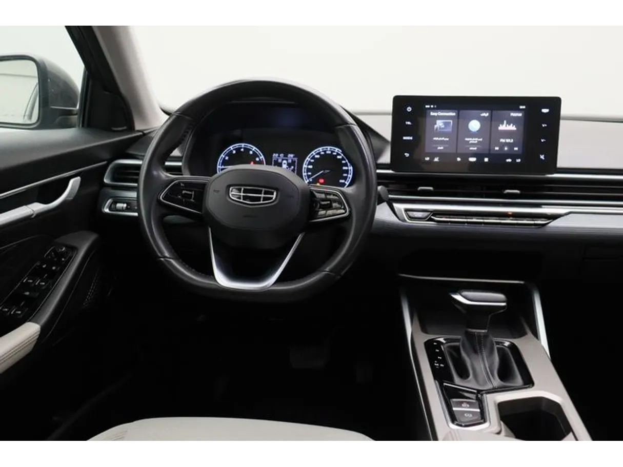 Car image 15