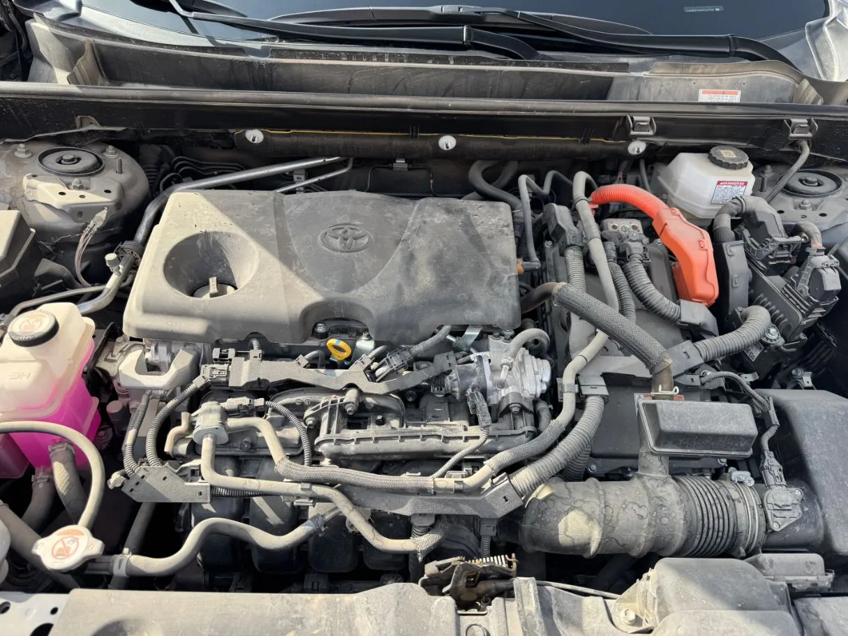 Car image 23