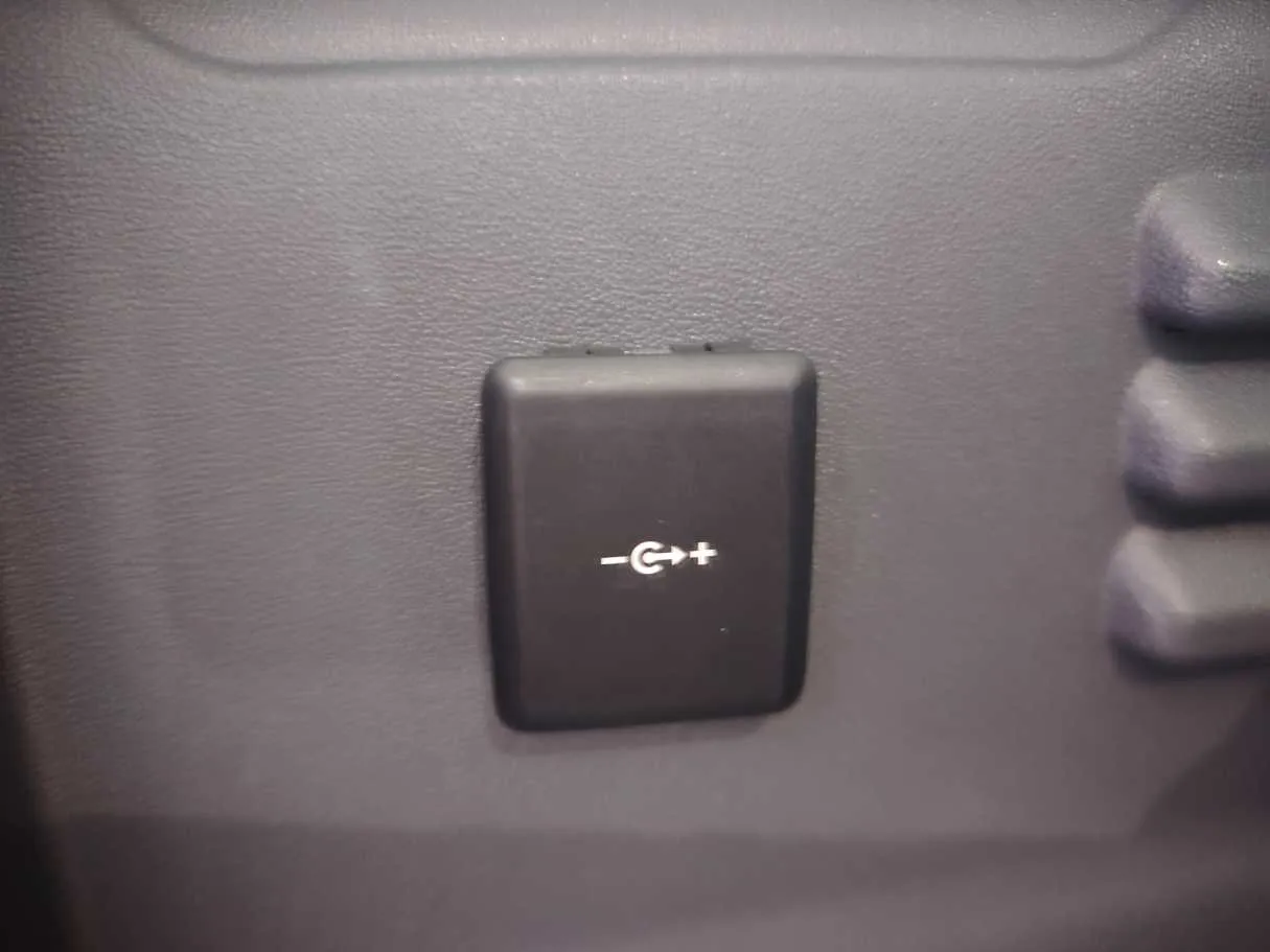 Car image 35