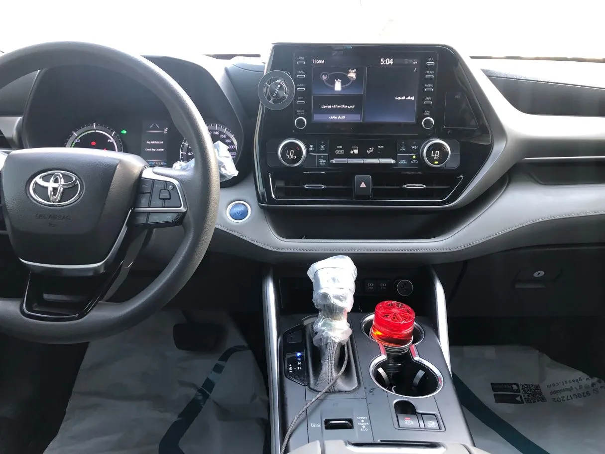 Car image 17