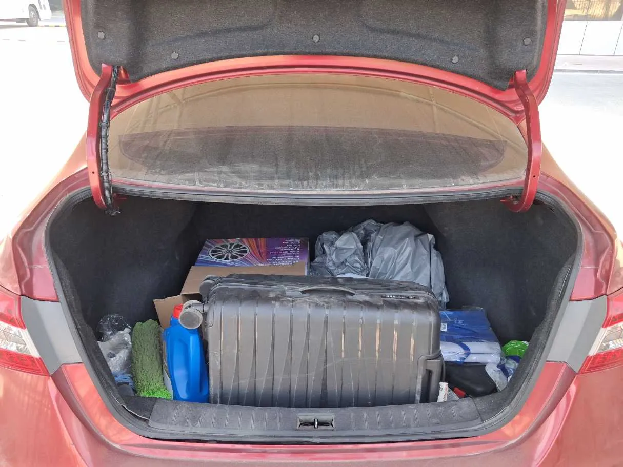 Car image 20