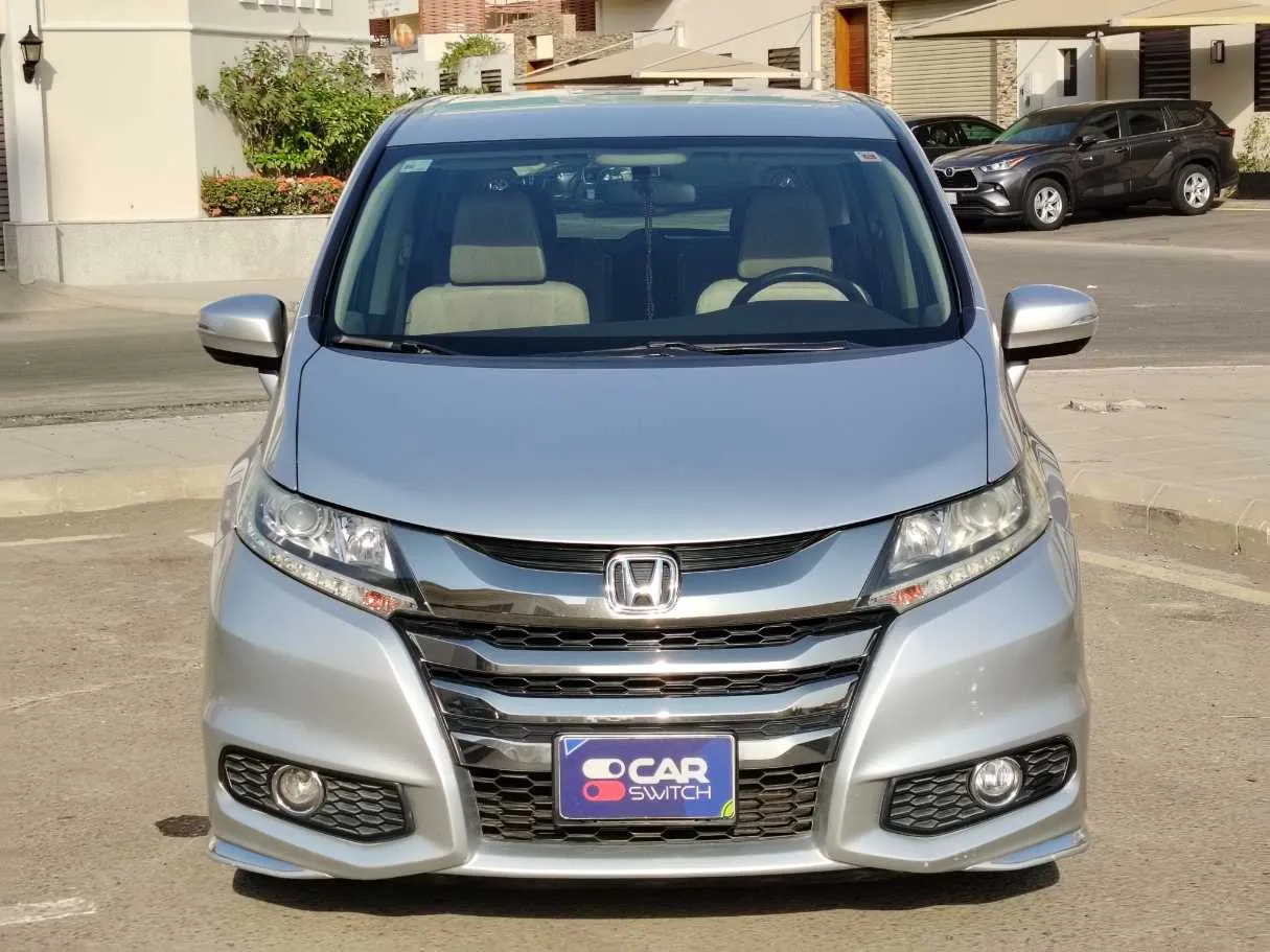 Car image 2