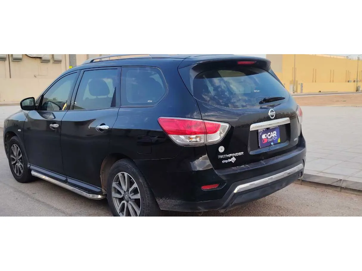 Car image 7