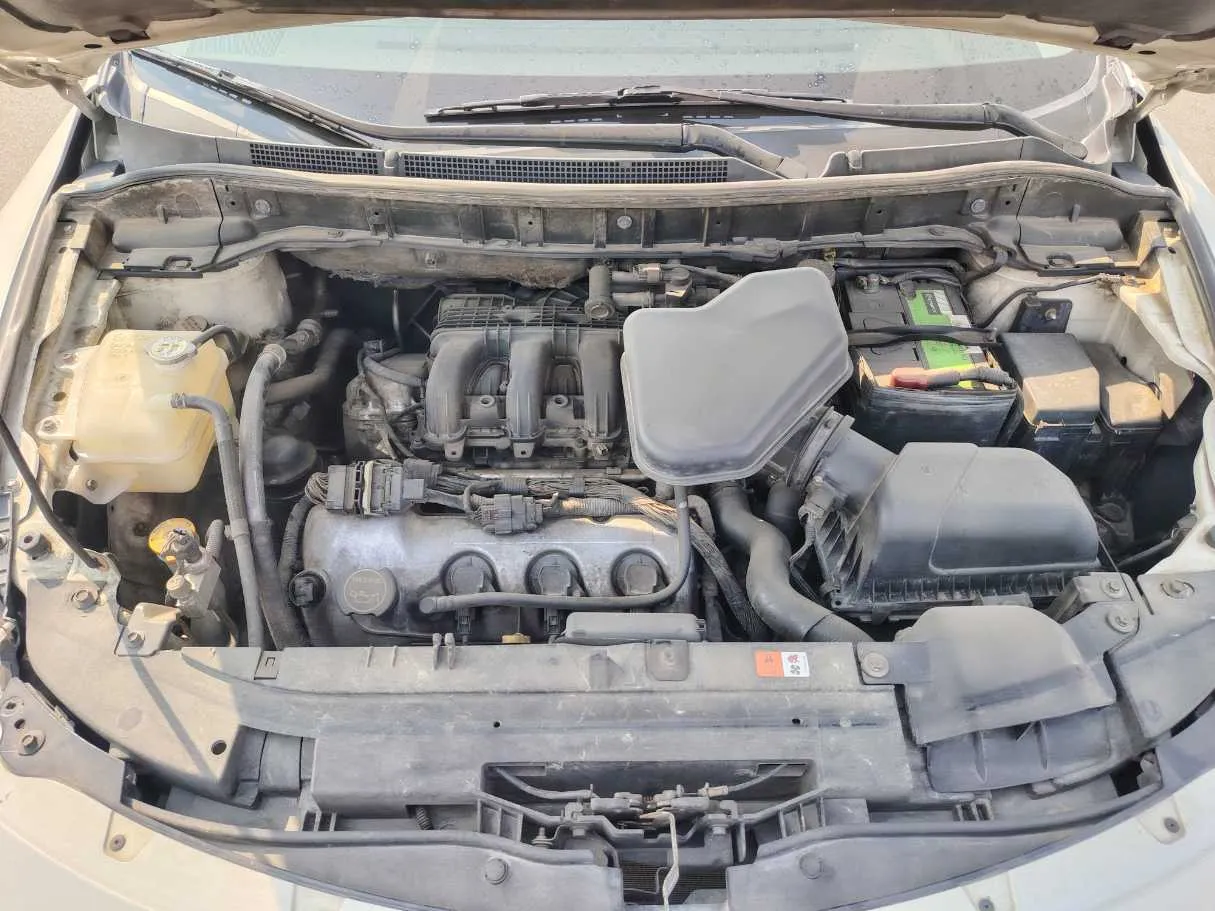 Car image 35
