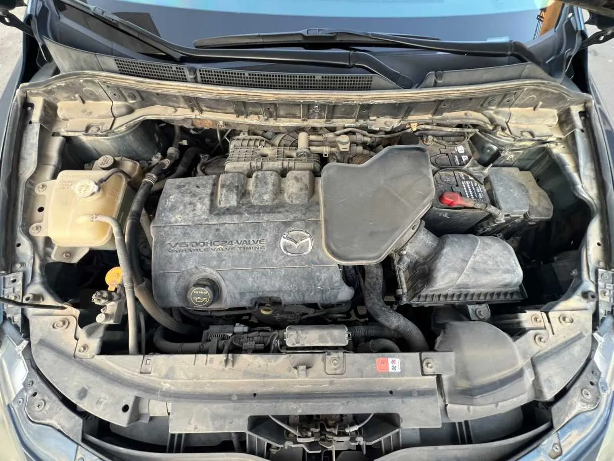 Car image 29