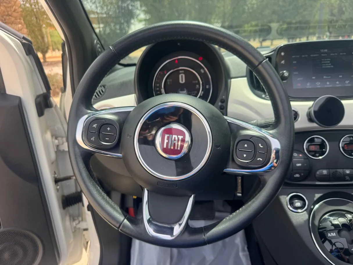 Car image 16