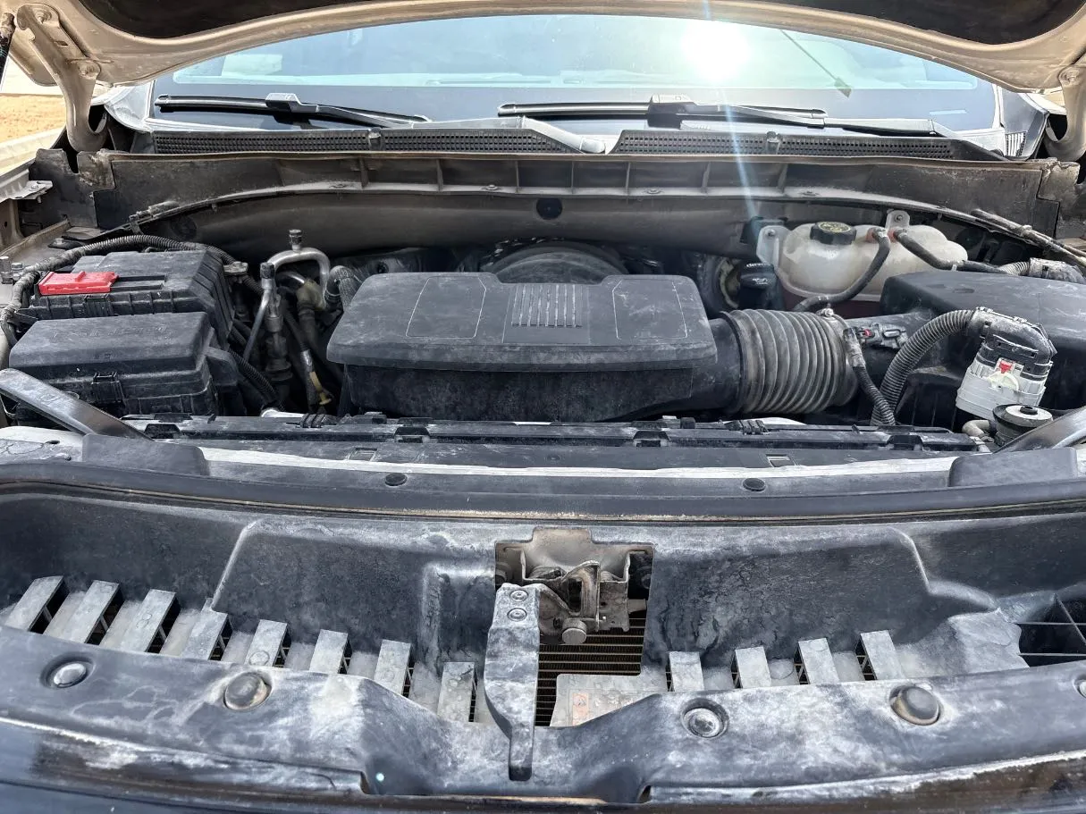 Car image 30