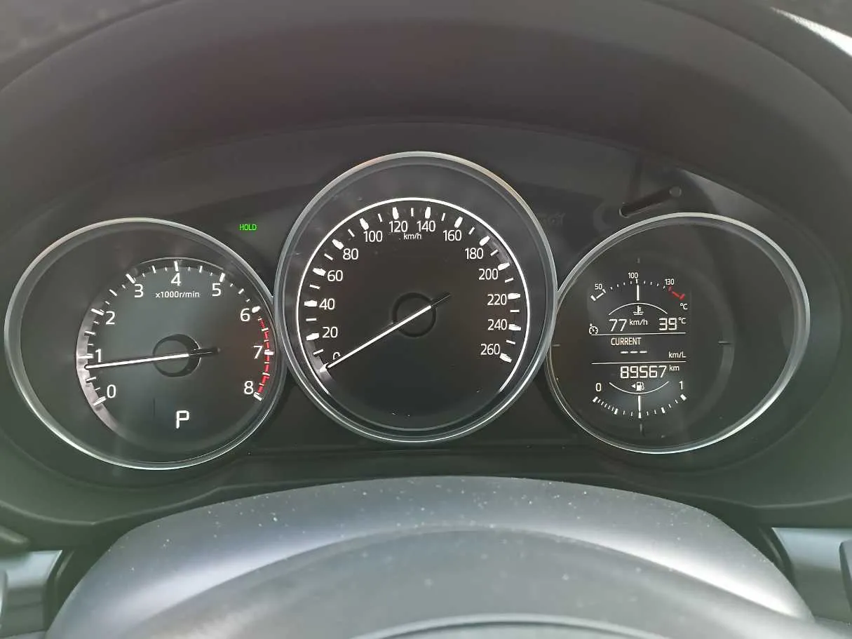Car image 18