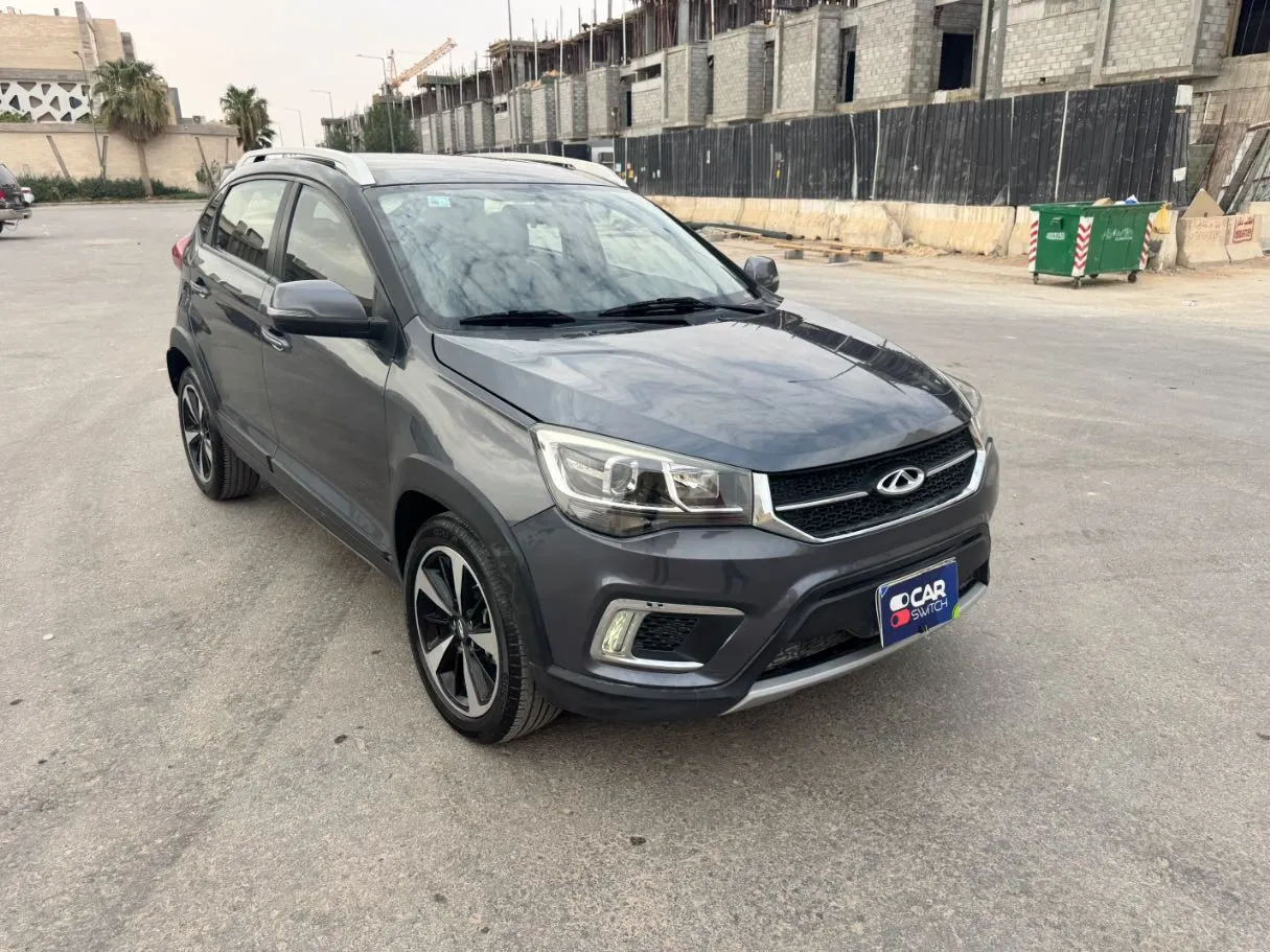 Car image 3