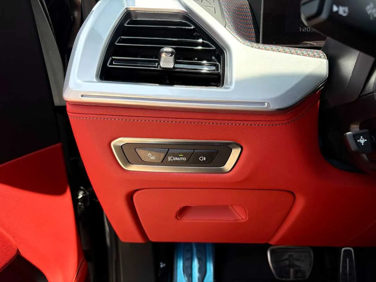Car image 39