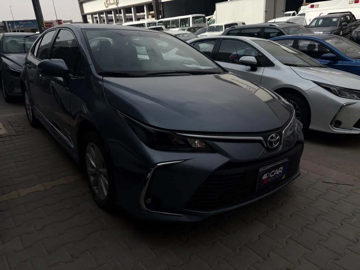 Car image 3