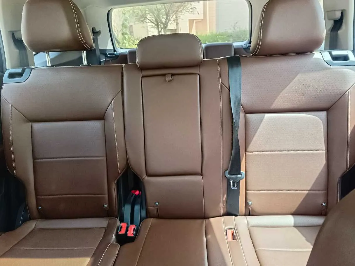 Car image 23