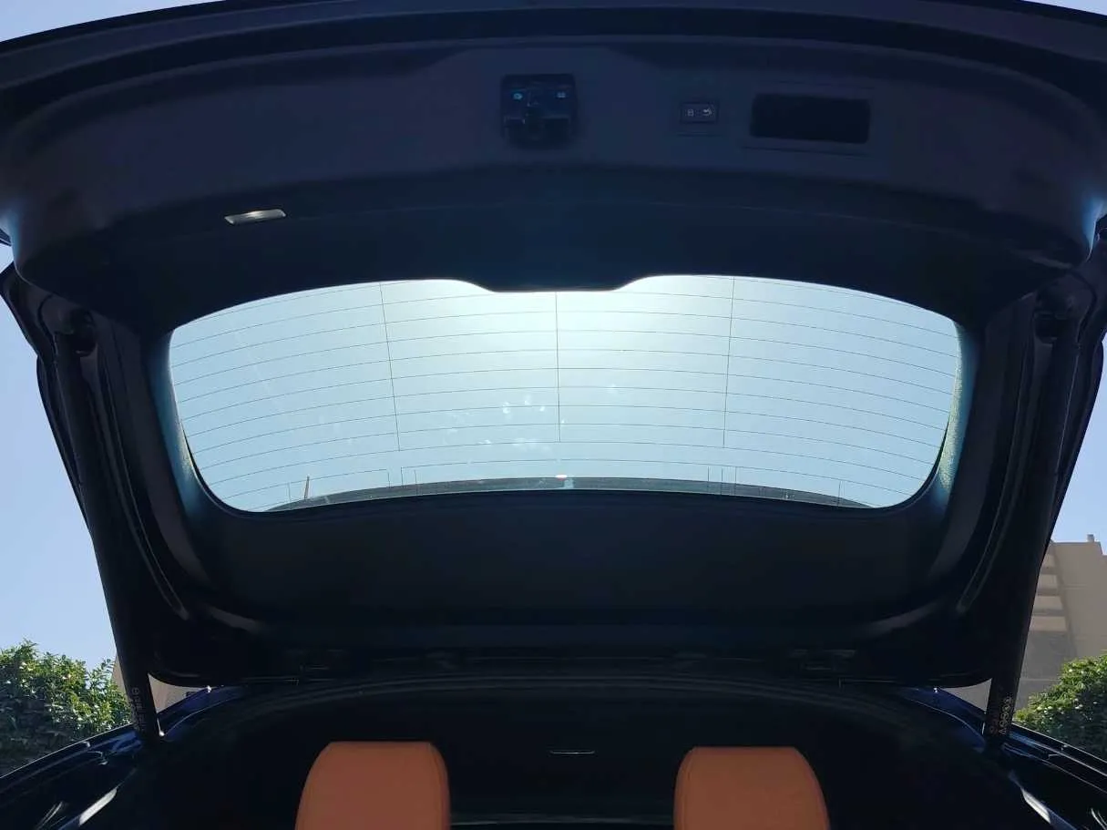 Car image 26