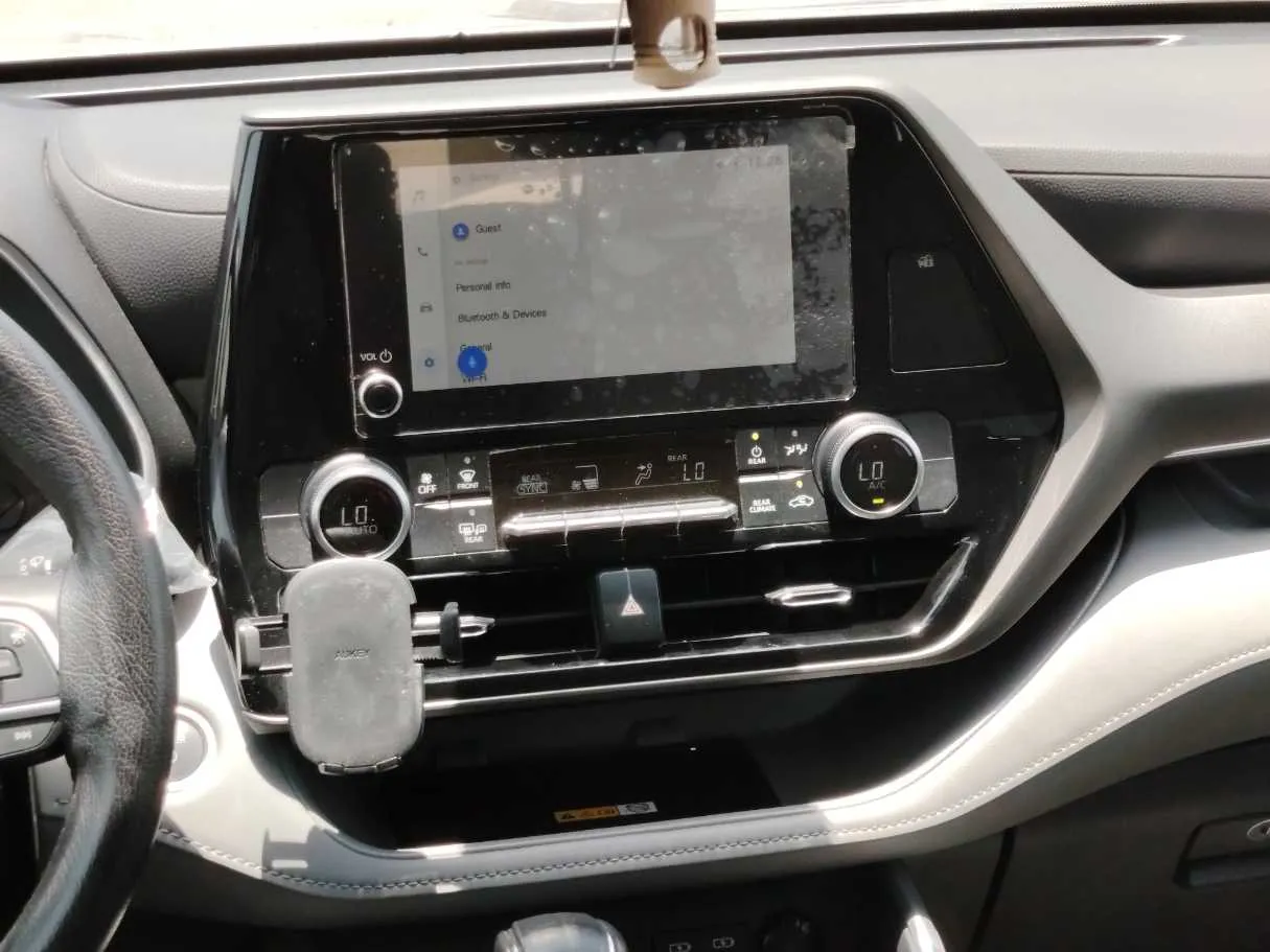 Car image 21