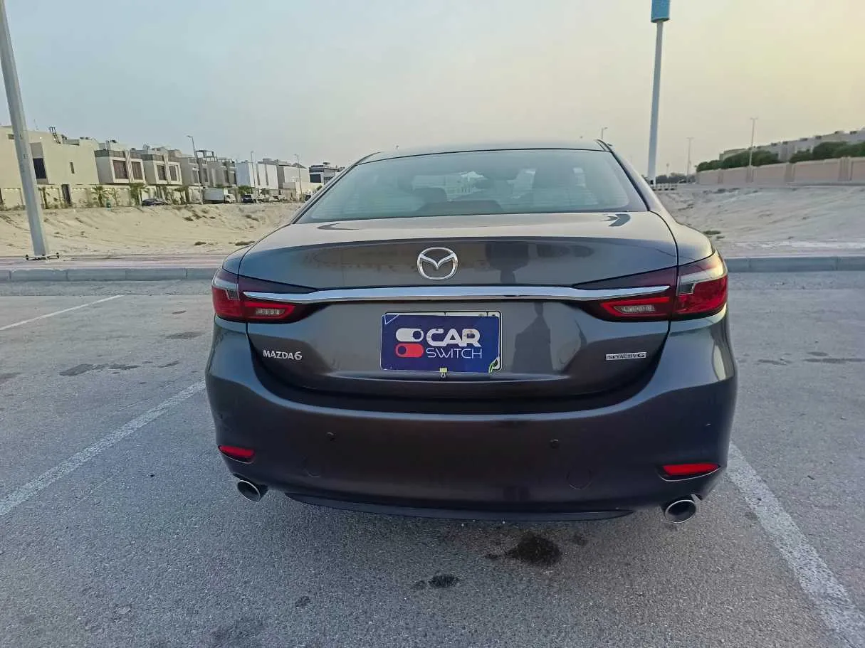 Car image 7
