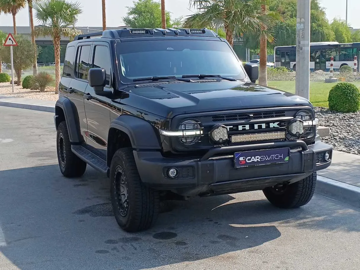 Car image 3