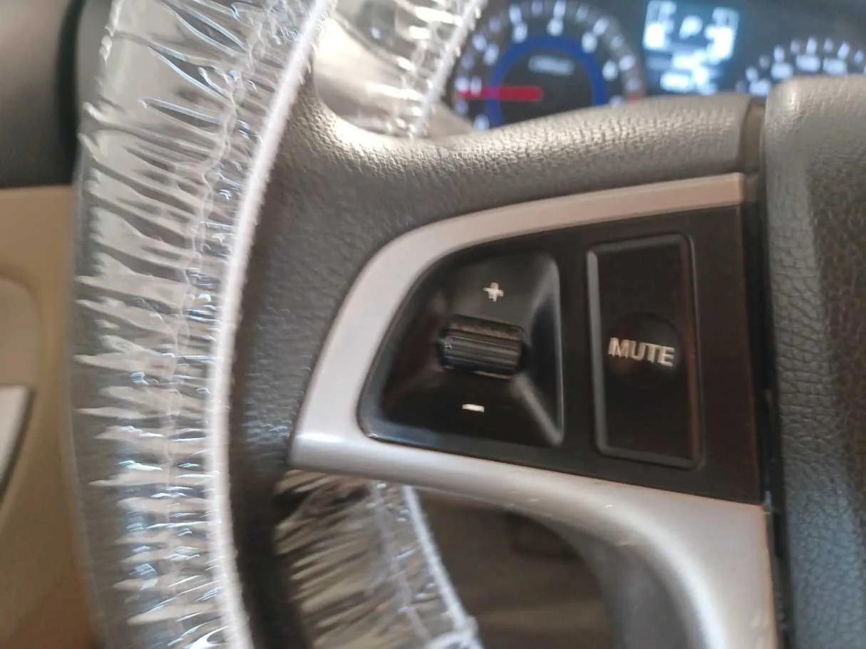 Car image 23