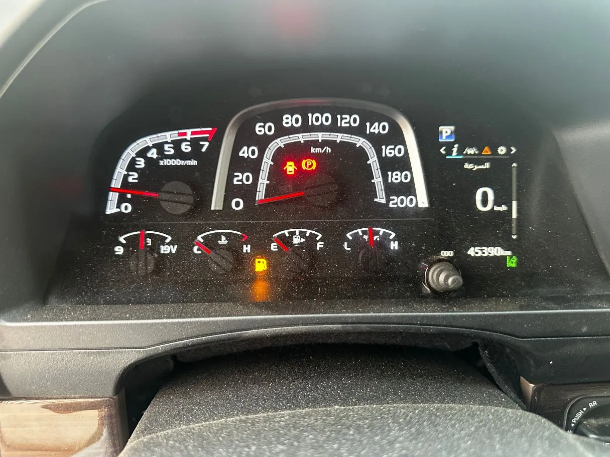 Car image 19