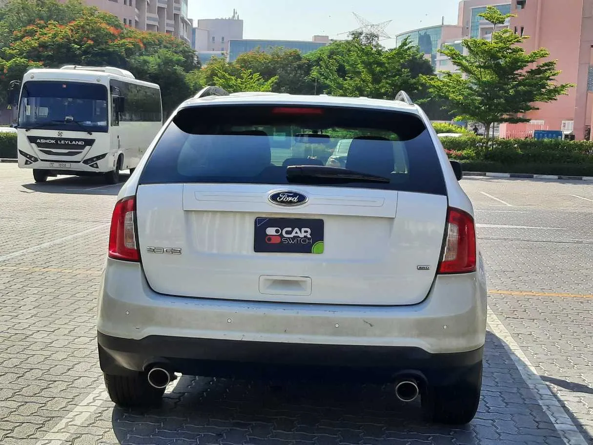 Car image 6