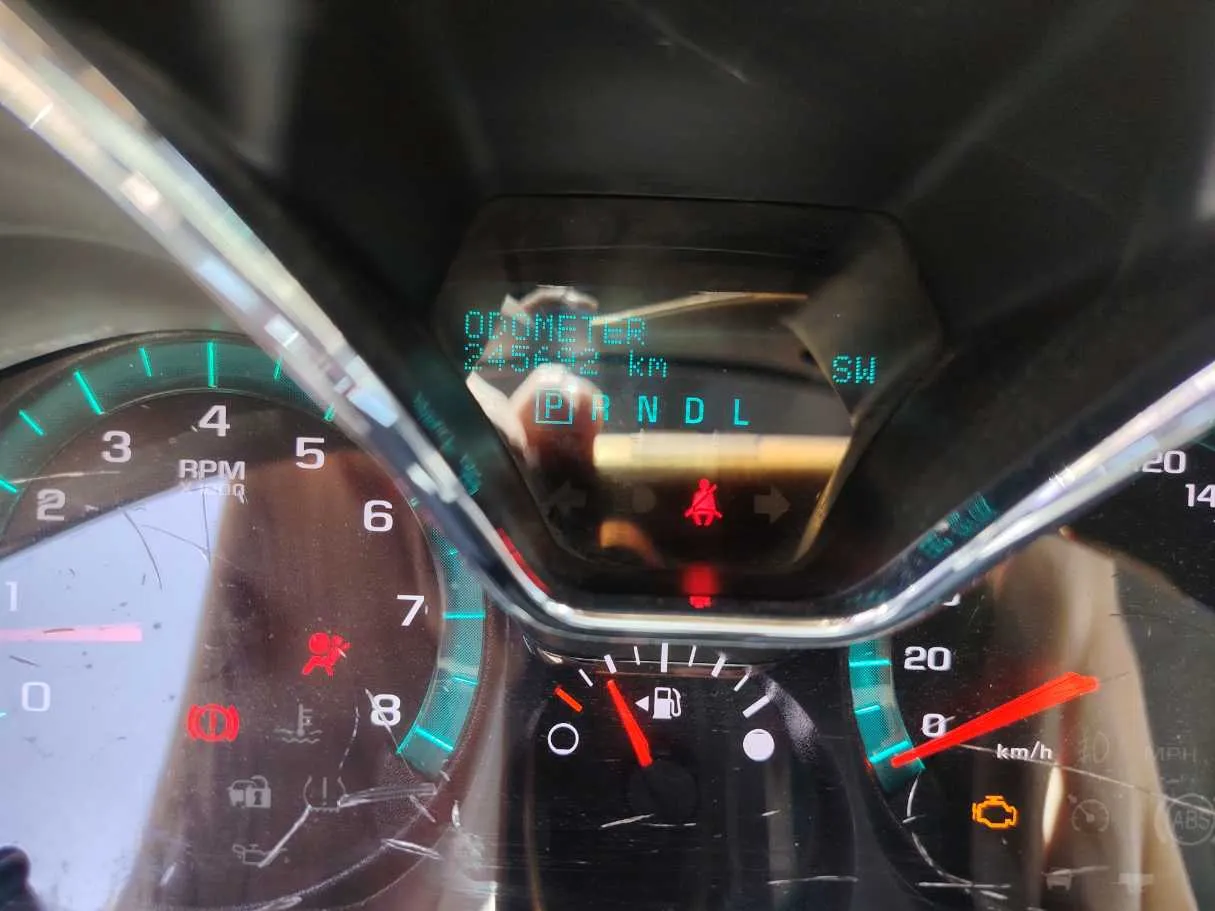 Car image 24