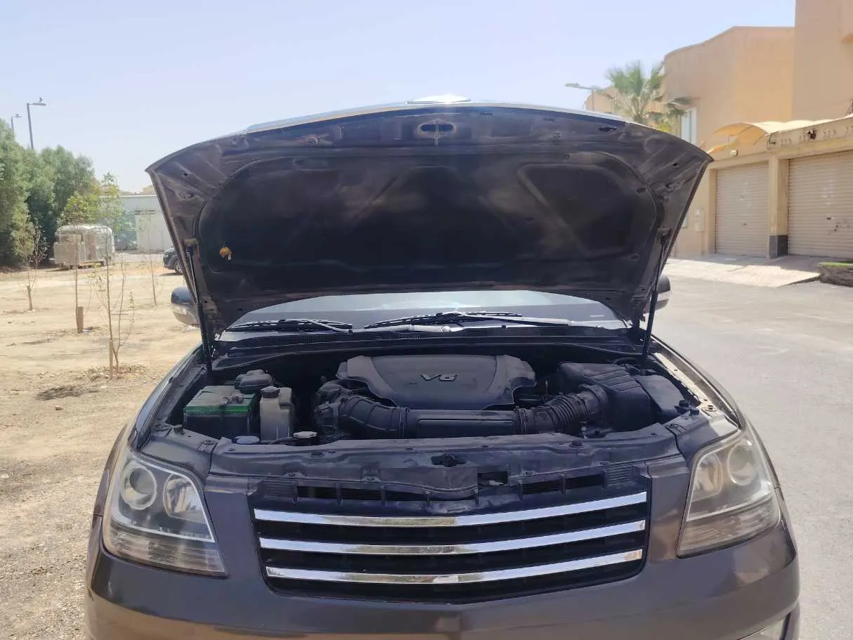 Car image 35