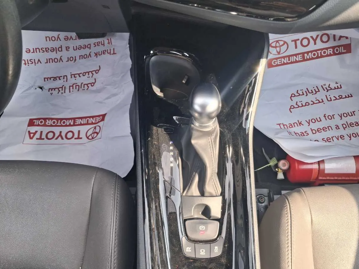 Car image 16