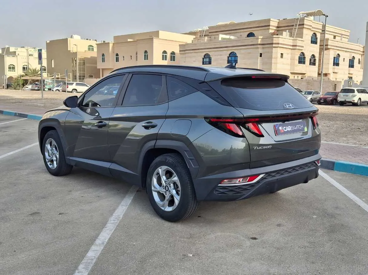 Car image 7