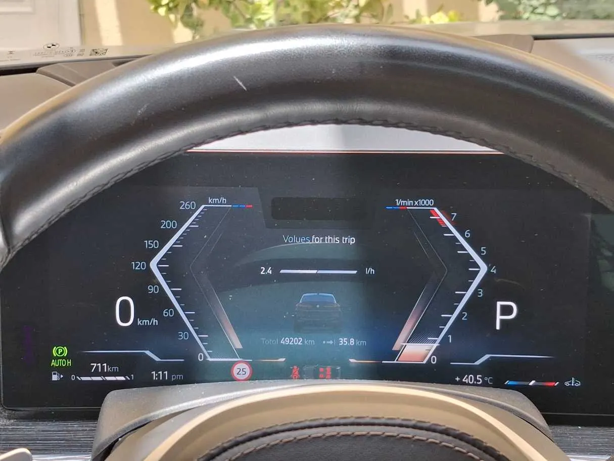Car image 20
